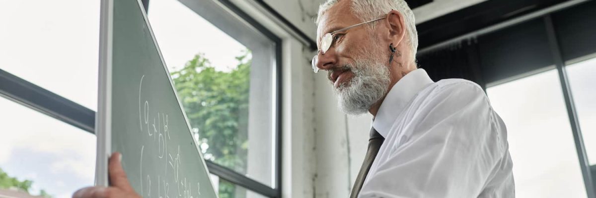 Descubra Tudo Sobre Aposentadoria Do Professor Para Prestadores De Serviços - Advocacia em Chácara Santo Antônio - SP | Glória Rabelo